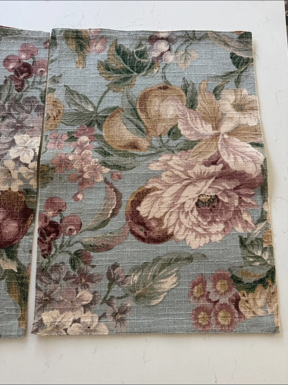 Crate & Barrel Floral Placemat Set of 8 matching napkins. Dusty Blue & Rose New
